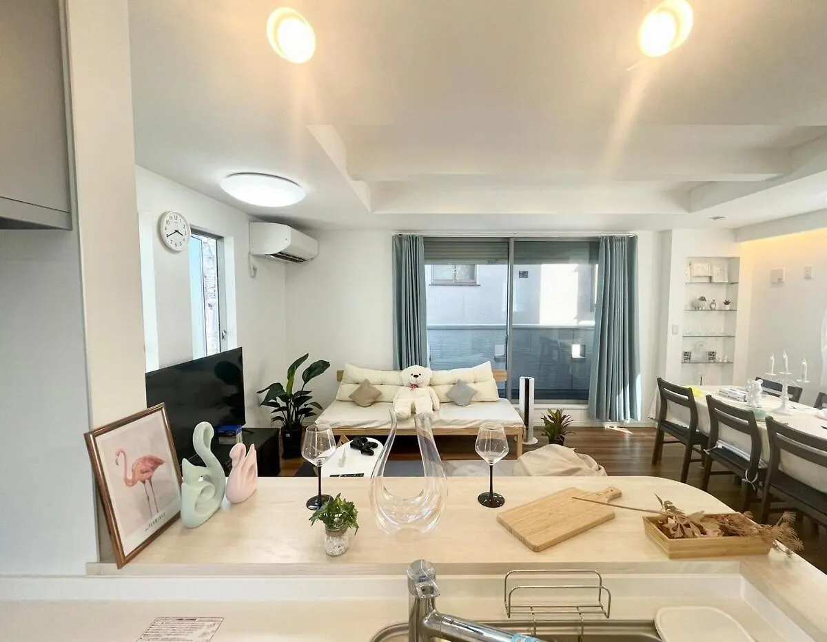 Contatos de Y-City House